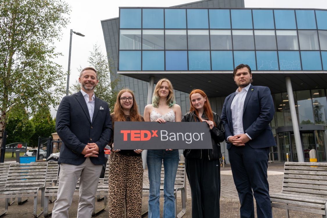 Kevin O’Reilly, Lead organiser of TEDx Bangor with SERC students Megan Guthrie, Eve McCambley, Chloe Pyper, and Mark Brashier.